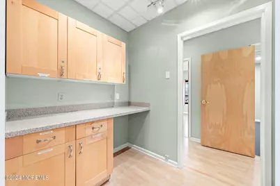 188 E Bergen Place, Red Bank, NJ 07701 - Photo 32