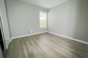 313 Tulip Ln, Freehold, NJ 07728 - Photo 18