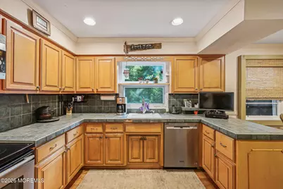 5 Spencer Circle, Marlboro Township, NJ 07746 - Photo 8
