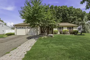 18 Snowdrift Ln, Howell Township, NJ 07731 - Photo 1
