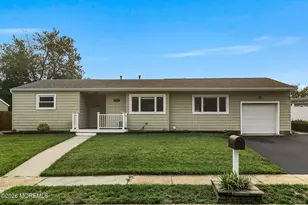 935 Gloucester Dr, Toms River Township, NJ 08753 - Photo 1