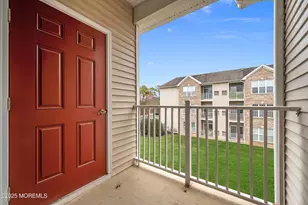 632 Sophee Ln, Lakewood, NJ 08701 - Photo 6