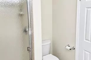 4 Hawthorne Ct, Freehold, NJ 07728 - Photo 18