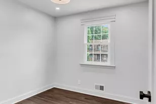 208 N Riverside Dr, Neptune Township, NJ 07753 - Photo 20