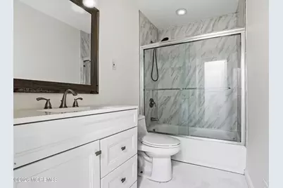 816 Berkeley Avenue, Beachwood, NJ 08722 - Photo 14