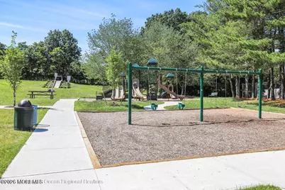 95 Idlebrook Lane, Aberdeen Township, NJ 07747 - Photo 20