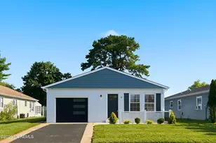 4 Pebble Beach Ct, Toms River Township, NJ 08757 - Photo 4