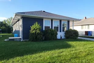 12 Barbuda St, Toms River Township, NJ 08757 - Photo 2