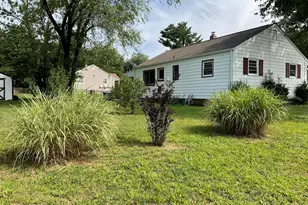 715 Marsha Dr, Neptune Township, NJ 07753 - Photo 6
