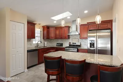 16 Pine Tree Lane, Manalapan Township, NJ 07726 - Photo 8