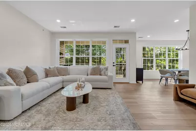 620 Saint Andrews Place, Manalapan Township, NJ 07726 - Photo 10