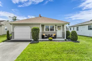 10 Mirador Ct, Toms River Township, NJ 08757 - Photo 2