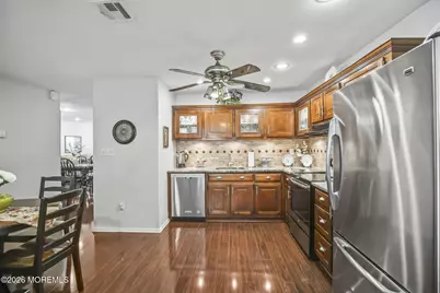 29 Plaza De Las Flores #F, Freehold, NJ 07728 - Photo 8