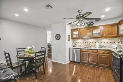 29 Plaza De Las Flores #F, Freehold, NJ 07728 - Photo 10