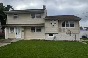 38 Jackson Ave, Carteret, NJ 07008 - Photo 1