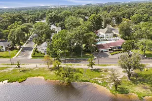 408 S Lake Dr, Lakewood, NJ 08701 - Photo 20