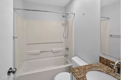 92 Des Moines Court, Tinton Falls, NJ 07712 - Photo 16