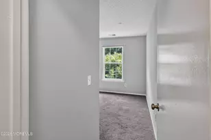 92 Des Moines Ct, Tinton Falls, NJ 07712 - Photo 18