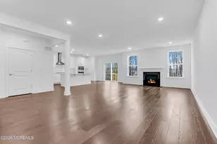 163 Woolley Ct, Oakhurst, NJ 07755 - Photo 4