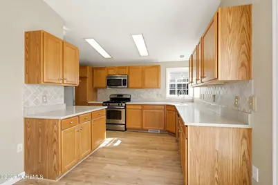 99 Oak Ridge Lane, Manahawkin, NJ 08050 - Photo 10