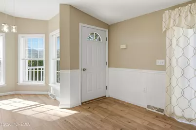 99 Oak Ridge Lane, Manahawkin, NJ 08050 - Photo 4