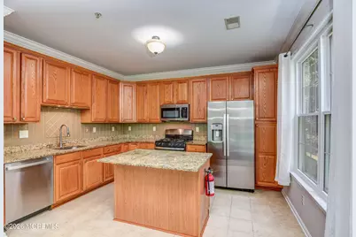 574 Saint Andrews Place, Manalapan Township, NJ 07726 - Photo 10
