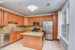 574 St Andrews Pl, Manalapan Township, NJ 07726 - Photo 10