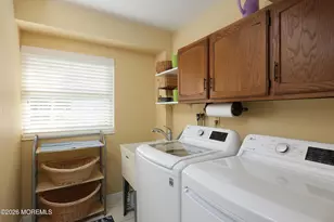 124 Princess Anne Dr, Freehold, NJ 07728 - Photo 24