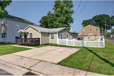 758 Monmouth Parkway, North Middletown, NJ 07748 - Photo 2