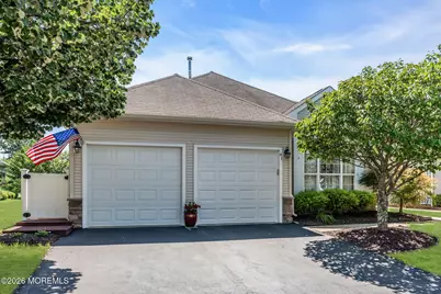 41 Rochford Drive, Manchester Township, NJ 08759 - Photo 2