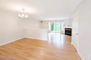 53 Grassmere Ct, Freehold, NJ 07728 - Photo 6
