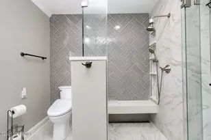 34 W Lincoln Cir, Red Bank, NJ 07701 - Photo 30