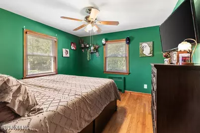 1 Haven Street, Port Monmouth, NJ 07758 - Photo 20