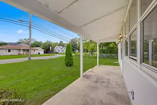 102 Cedar Grove Rd, Toms River Township, NJ 08753 - Photo 2