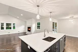17 Mohawk Dr, Matawan, NJ 07747 - Photo 12