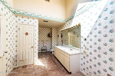 718 Colgate Avenue, Lanoka Harbor, NJ 08734 - Photo 12