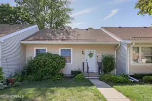 136 Rigi Strasse, Freehold, NJ 07728 - Photo 4