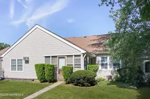 136 Rigi Strasse, Freehold, NJ 07728 - Photo 18