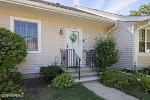 136 Rigi Strasse, Freehold, NJ 07728 - Photo 24