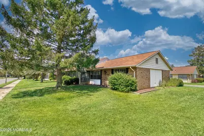 32 Yorkshire Court #D, Manchester Township, NJ 08759 - Photo 4