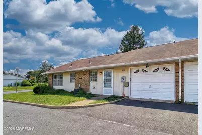 32 Yorkshire Court #D, Manchester Township, NJ 08759 - Photo 2
