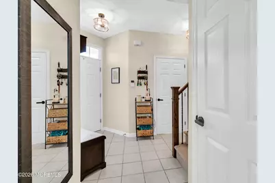 18 Frost Lane, East Windsor Township, NJ 08520 - Photo 6