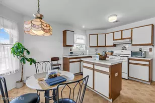 18 Prince Charles Dr, Toms River Township, NJ 08757 - Photo 16