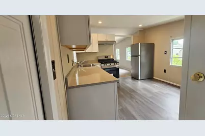 2300 Massachusetts Avenue #6, Toms River Township, NJ 08755 - Photo 2