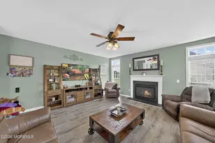 15 Nicole Ct, Freehold, NJ 07728 - Photo 10