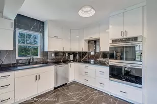 110 Monmouth Dr, Deal, NJ 07723 - Photo 10