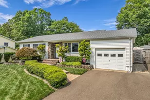 26 Villanova Dr, Jackson, NJ 08527 - Photo 2
