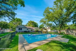 50 Rutledge Dr, Red Bank, NJ 07701 - Photo 32
