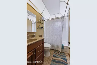 209 Hearth Court W, Lakewood, NJ 08701 - Photo 6