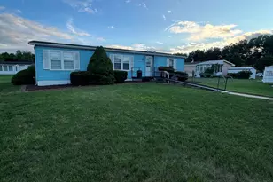 604 Jerome Pl, Freehold, NJ 07728 - Photo 2